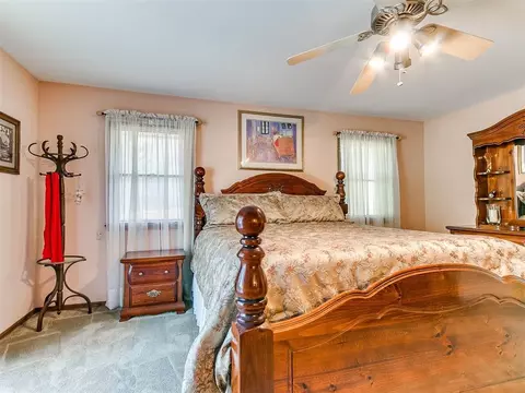 1050 S May Ave, Guthrie, OK 73044 photo 28