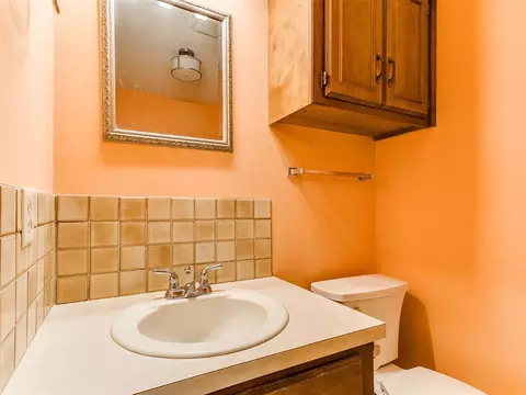 1050 S May Ave, Guthrie, OK 73044 photo 32