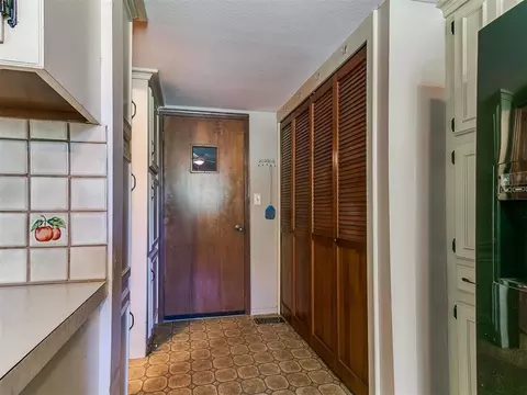 1050 S May Ave, Guthrie, OK 73044 photo 18