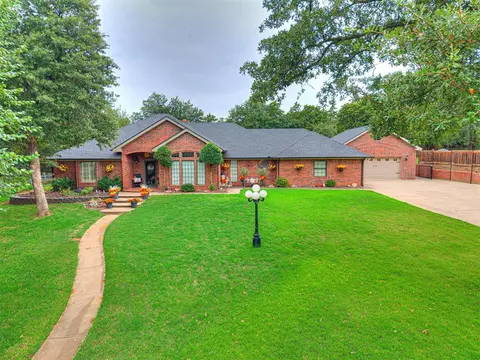3118 Shady Lane Dr, Anadarko, OK 73005