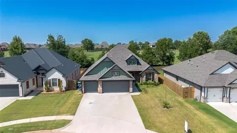 641 E Barajas Ter, Mustang, OK 73064