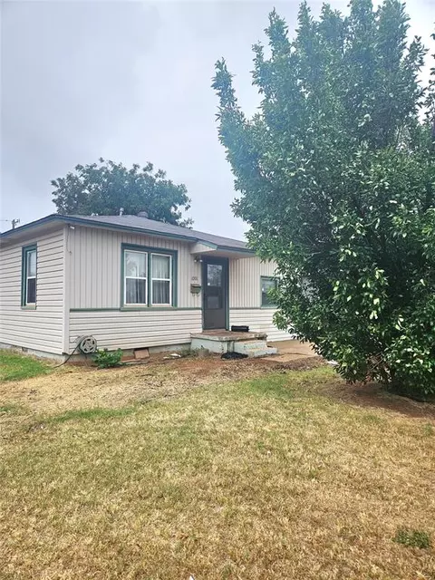 1001 N Forrest St, Altus, OK 73521