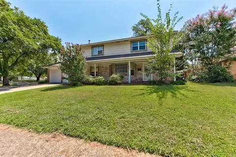 1301 Whippoorwill Dr, Norman, OK 73071