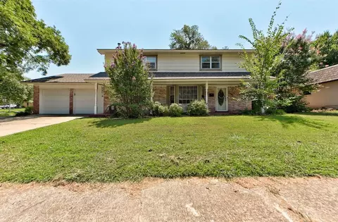 1301 Whippoorwill Dr, Norman, OK 73071