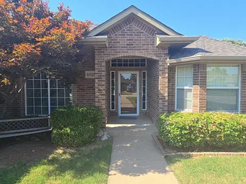 8325 NW 71st St, Oklahoma City, OK 73132