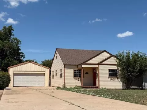 1617 N Lee St, Altus, OK 73521