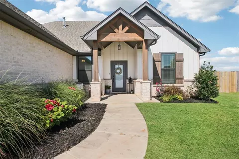 2913 Canyon Berry Ln, Yukon, OK 73099