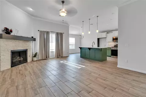 1017 S Appaloosa Ln, Mustang, OK 73064