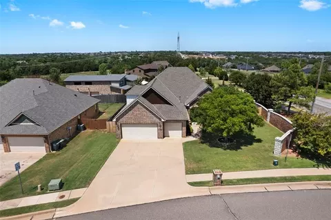 2833 Asheforde Pl, Edmond, OK 73034