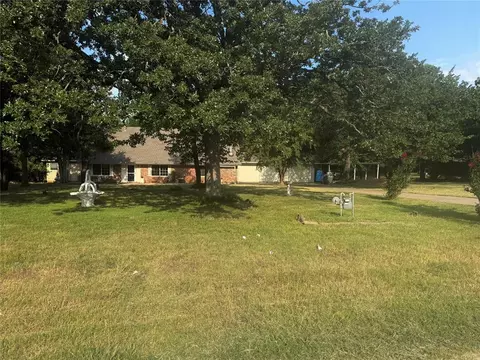 2809 Dogwood Dr, Edmond, OK 73013 photo 2