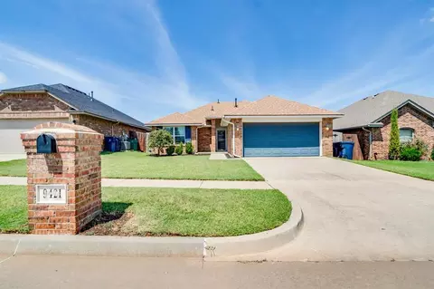 9421 NW 92nd St, Yukon, OK 73099