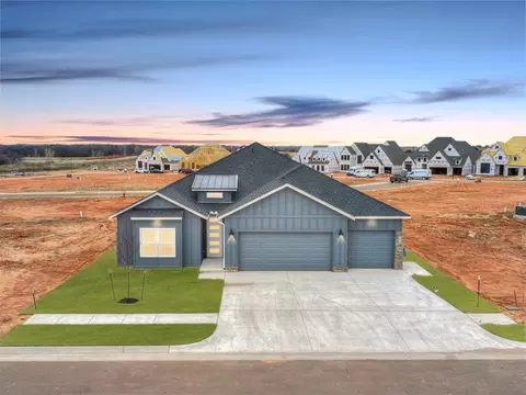 4205 NW 180th St, Edmond, OK 73012