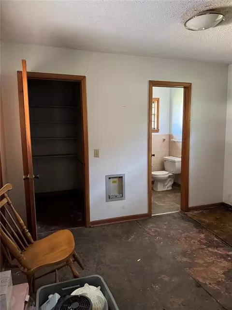 313 W Meek St, Wayne, OK 73095 photo 6