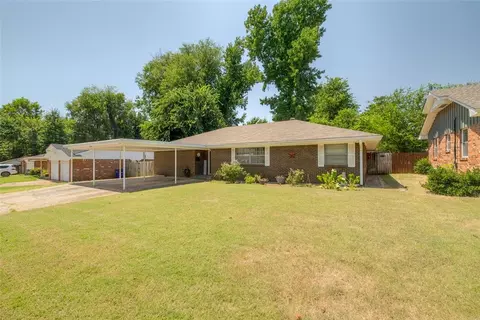 1205 N Walker Dr, Guthrie, OK 73044