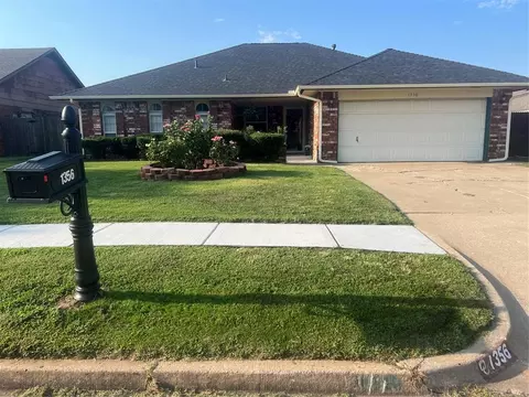1356 NW 7th Pl, Moore, OK 73170