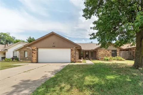 1720 Haven Dr, Midwest City, OK 73130