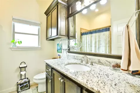 Bath - 2617 Ethan Ln, Moore, OK 73160 photo 1 of 7