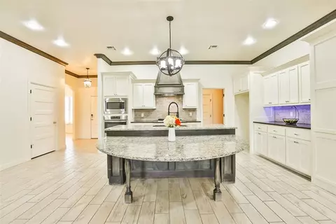 Kitchen - 2617 Ethan Ln, Moore, OK 73160 photo 1 of 5
