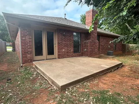 1908 Emerald Brook Ct, Edmond, OK 73003 photo 12