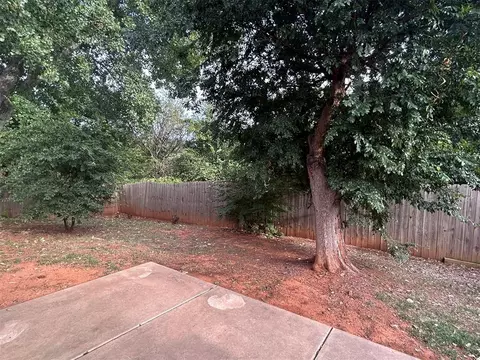 1908 Emerald Brook Ct, Edmond, OK 73003 photo 11