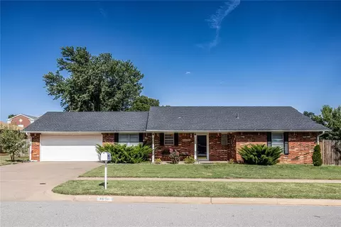 1010 N Stonegate Dr, Weatherford, OK 73096