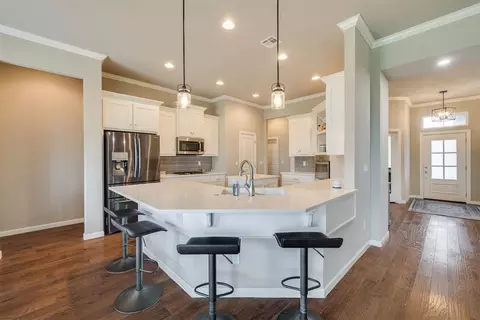 10917 Millbrook Ln, Oklahoma City, OK 73162