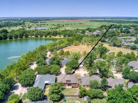 View/Area - 5212 Deerhurst Dr, Norman, OK 73072 photo 3 of 8
