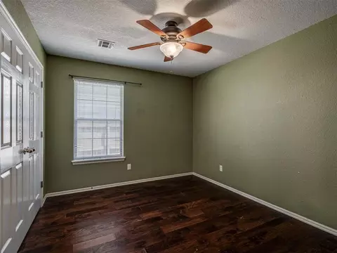 Bedroom - 5212 Deerhurst Dr, Norman, OK 73072 photo 5 of 5