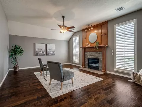 Living - 5212 Deerhurst Dr, Norman, OK 73072 photo 1 of 3