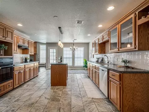 Kitchen - 5212 Deerhurst Dr, Norman, OK 73072 photo 1 of 3
