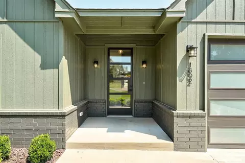 1802 E Harrison Ave, Guthrie, OK 73044 photo 3
