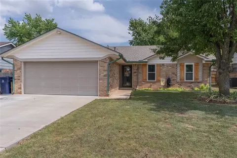 8412 Timberwood Ln, Oklahoma City, OK 73135