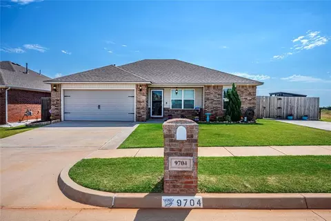 9704 Emilee Grace Ln, Oklahoma City, OK 73160