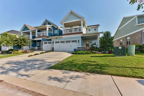 752 Harbor Town Dr, Edmond, OK 73034