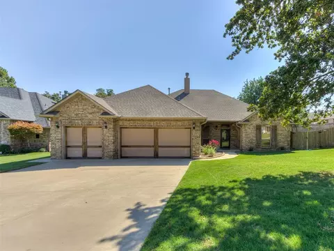 1010 S Caldwell Dr, Midwest City, OK 73130