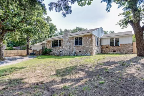 2600 N Council Rd, Bethany, OK 73008