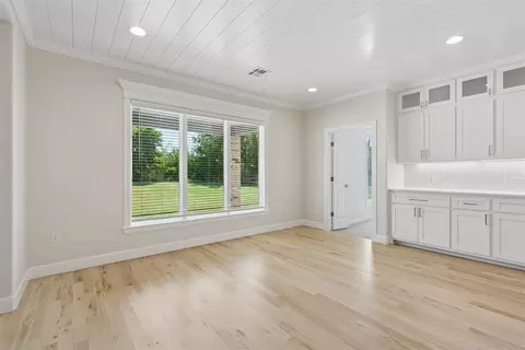 Living - 29634 E Ridge Rd, Norman, OK 73072 photo 7 of 7