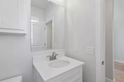 Bath - 29634 E Ridge Rd, Norman, OK 73072 photo 8 of 8