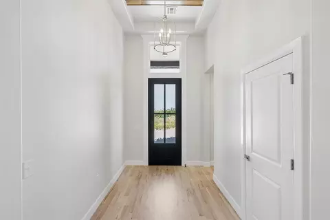 Entry Way - 29634 E Ridge Rd, Norman, OK 73072 photo 1 of 2