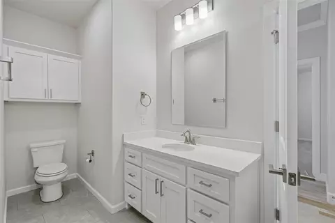 Bath - 29634 E Ridge Rd, Norman, OK 73072 photo 7 of 8