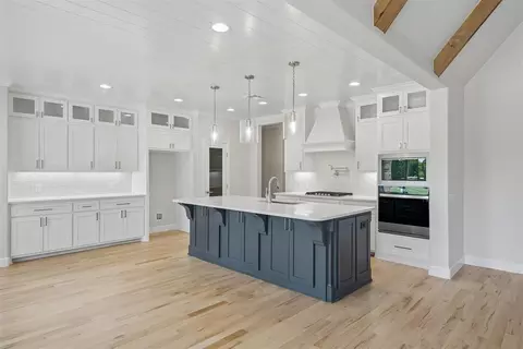 Kitchen - 29634 E Ridge Rd, Norman, OK 73072 photo 1 of 5