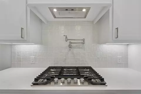 Kitchen - 29634 E Ridge Rd, Norman, OK 73072 photo 4 of 5
