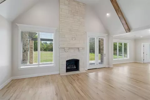 Living - 29634 E Ridge Rd, Norman, OK 73072 photo 4 of 7