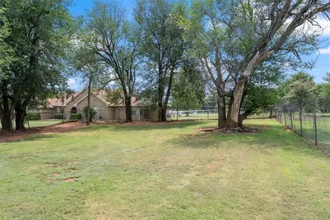 2138 E Frontier Ter, Mustang, OK 73064 photo 29