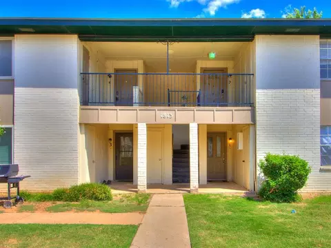1813 E Lindsey St #4, Norman, OK 73071