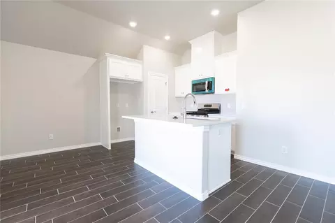 3717 Lynne Ave, Edmond, OK 73012