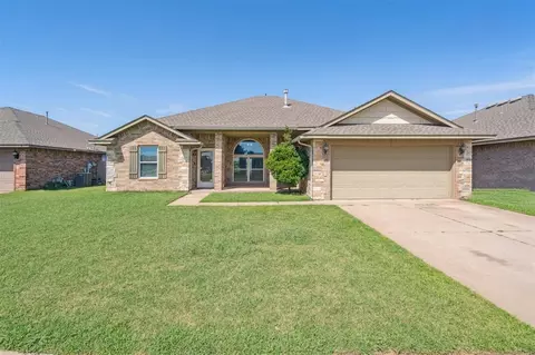4513 Boardwalk Ave, Moore, OK 73160