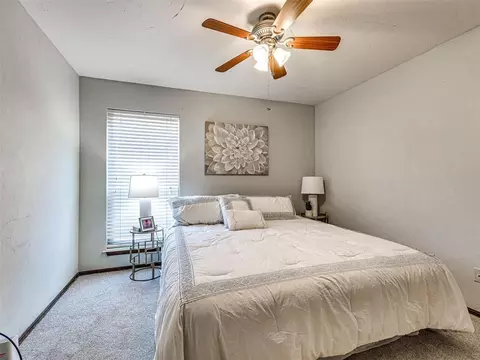 Bedroom - 2012 E Mistletoe Ln, Edmond, OK 73034 photo 4 of 8