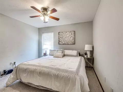 Bedroom - 2012 E Mistletoe Ln, Edmond, OK 73034 photo 3 of 8