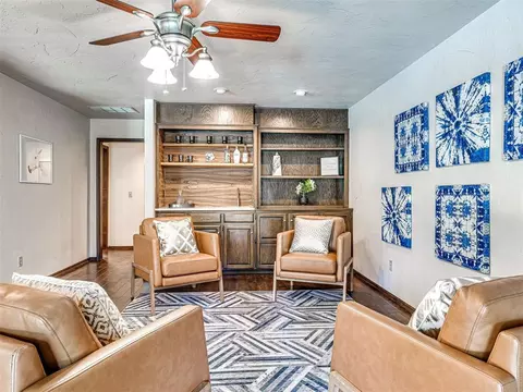 Living - 2012 E Mistletoe Ln, Edmond, OK 73034 photo 4 of 7